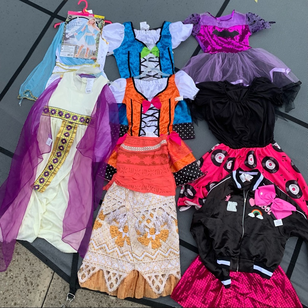 BULK girls halloween costumes 21 total